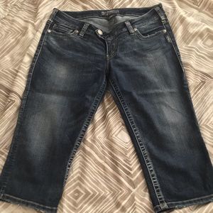 Sliver jeans capris
